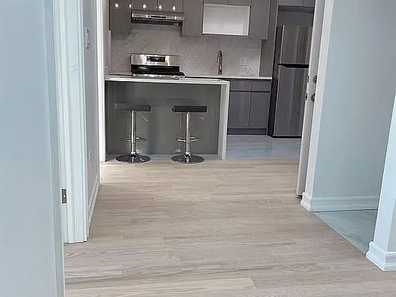 2nd image of 1110 Cypress Ave #2B