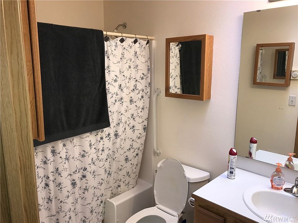 1st image of 406 95th Dr SE