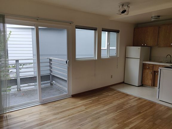 4th image of 735 Belmont Ave E APT 306