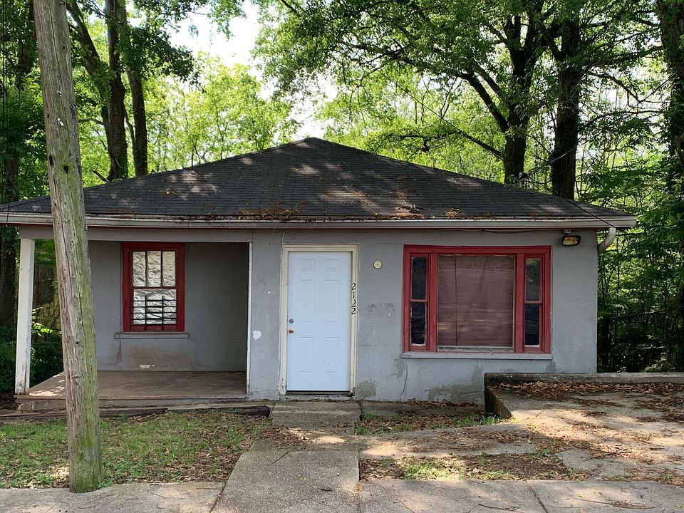 2nd image of 2122 Carolina St