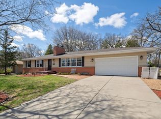 6429 Mendelssohn Ln, Hopkins, MN 55343