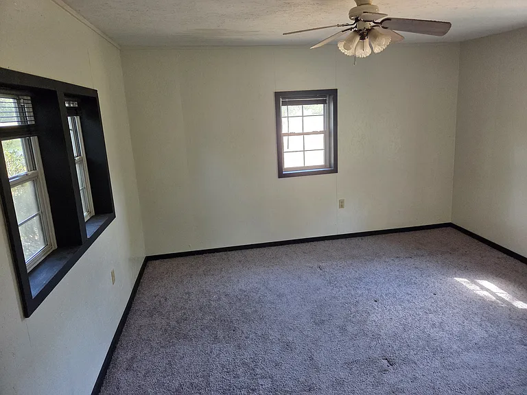 2423 N McDonough Rd #B — Photo 5