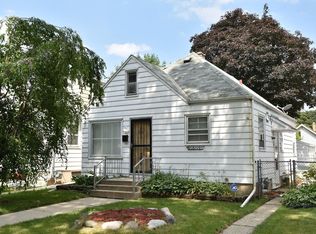 5404 N 40th St, Milwaukee, WI 53209