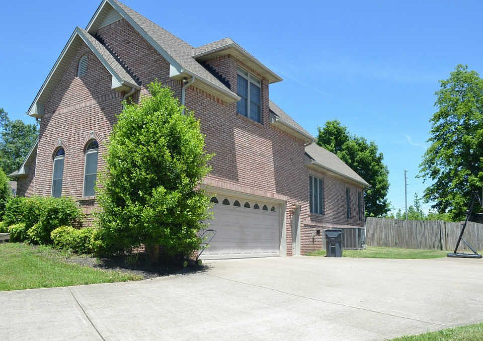 2nd image of 129 Lyme Dr