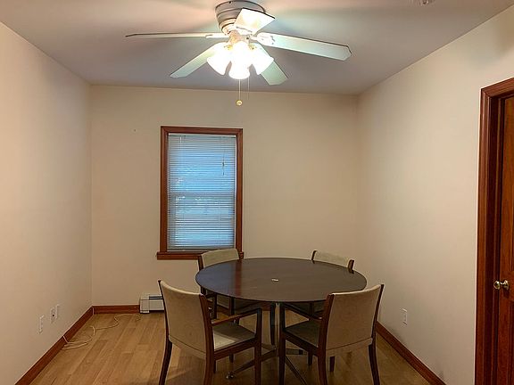 5th image of 364 Linden Pl