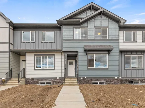 158 S Waterford Rd, Chestermere, AB T1X 2M7