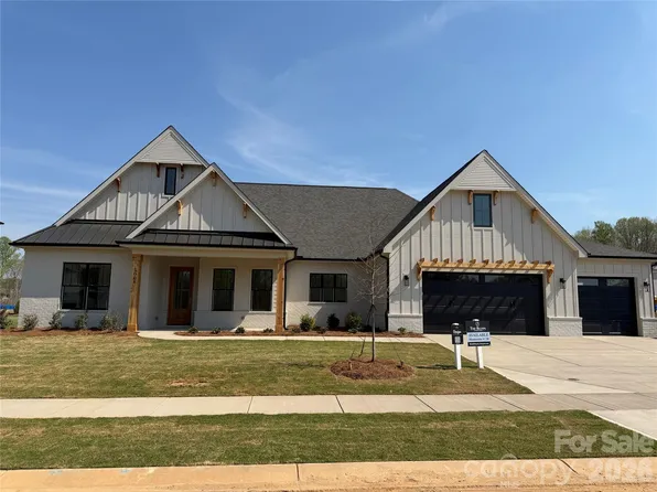 1008 Courtney Ln #28, Waxhaw, NC 28173