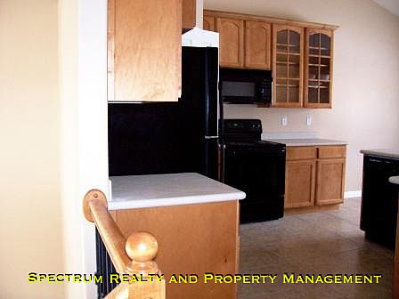 4th image of 472 W Bountiful Way