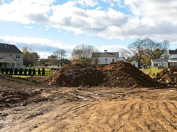 3rd image of 3835 White Barn Ln