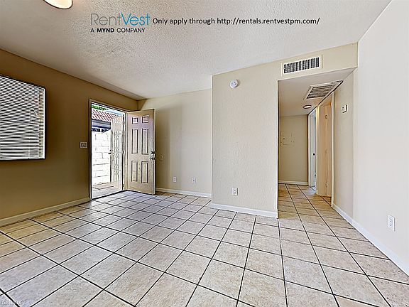 3rd image of 2708 E Tierra Buena Ln