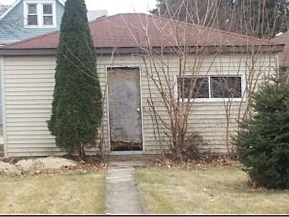 4th image of 1120 Dunlop Ave