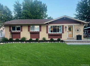38529 Cherry Hill Rd, Westland, MI 48186