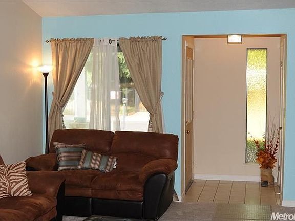 3rd image of 3251 Miramonte Dr