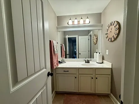 122 Ramsbrook Dr — Photo 23