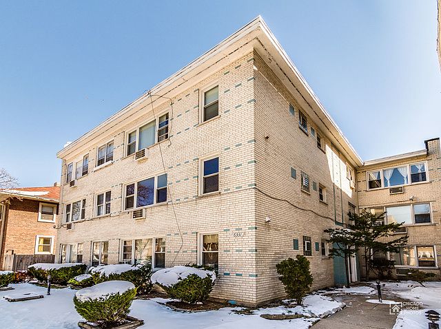 1st image of 6331 N Fairfield Ave APT 303