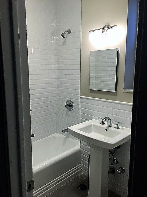 1st image of 2598 36th St APT 3C