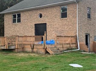 91 Five Points Rd, Burgettstown, PA 15021