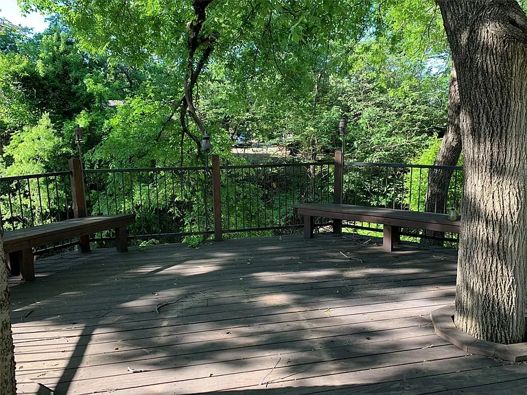 17906 Old Preston Ct — Photo 35