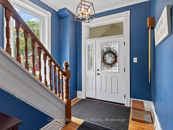 3rd image of 95 John St S