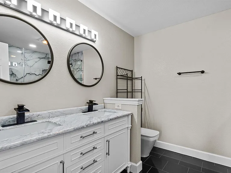 303 Quail Hollow Dr — Photo 15
