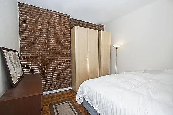 Sold by Prime Manhattan | media 11