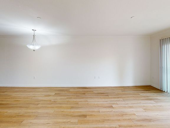 5th image of 7925 Ventura Canyon Ave Unit 209