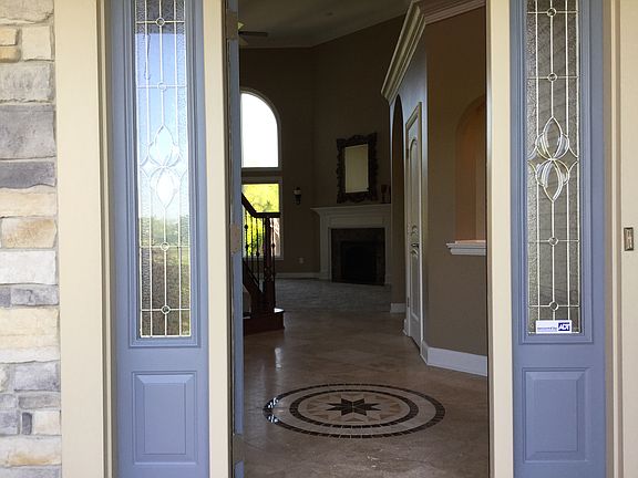 2nd image of 4650 Seymour Dr