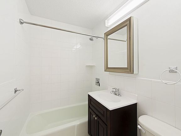5th image of 175 W 87th St APT 26D
