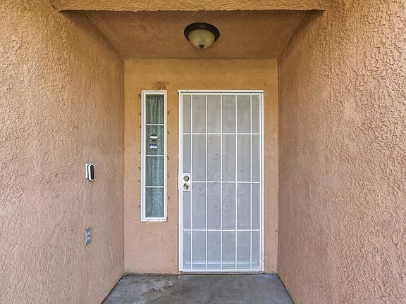 3rd image of 1623 Hudson Avenue