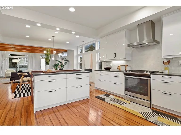 3620 NE Rodney Ave #A — Photo 4