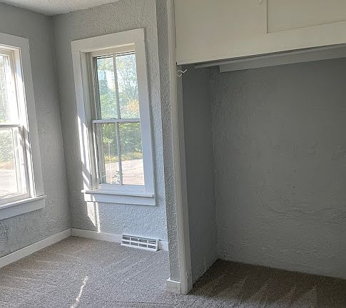 4th image of 441 Freeman St