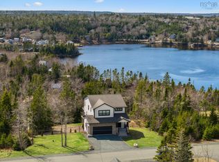 90 Hargrove Ln, Halifax, NS B3T 0H8