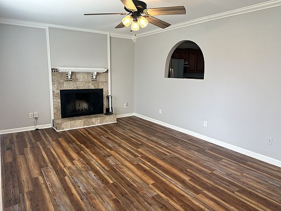 2nd image of 121 Hillwood Dr