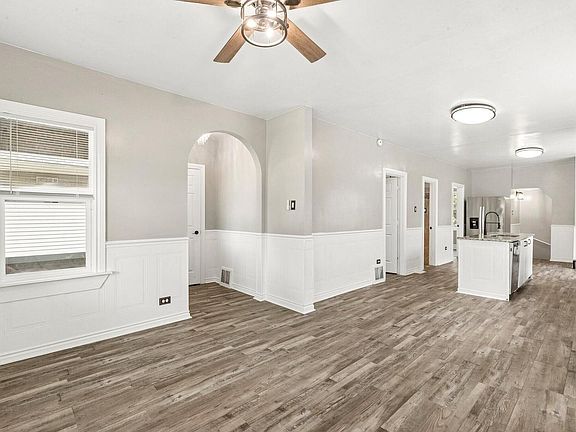 3rd image of 4163 S Eberly Ave
