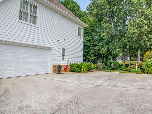 5th image of 1890 Millwater Ct