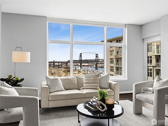 2nd image of 1515 Dock Street #704