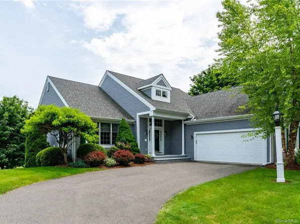 4 Lower Heatherwood, Cromwell, CT 06416