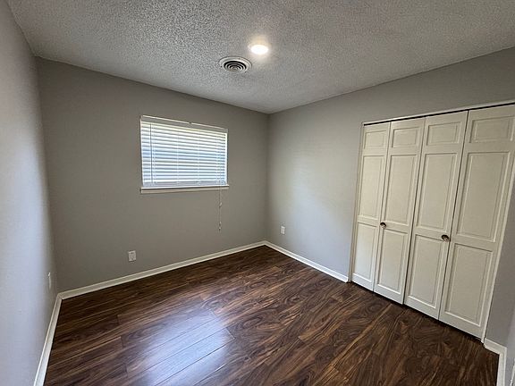 5th image of 315 N Walnut St