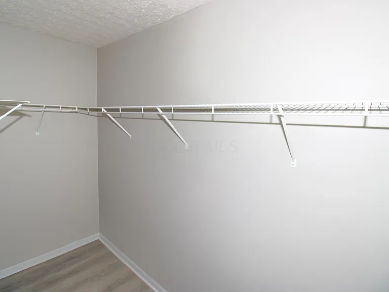 2515 Pressmen Dr — Photo 42