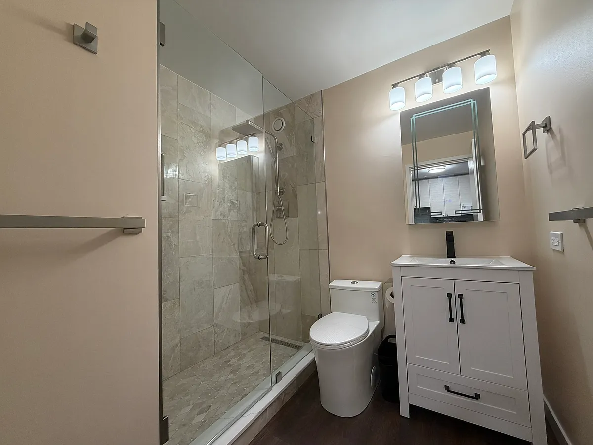 Building Photo - 211 E Ohio St #1711