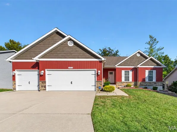 10313 Fairway Dr, Foristell, MO 63348
