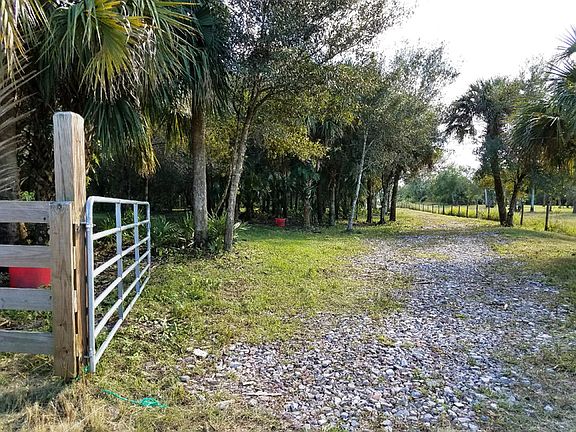 3rd image of 22154 SW Hammock River Way