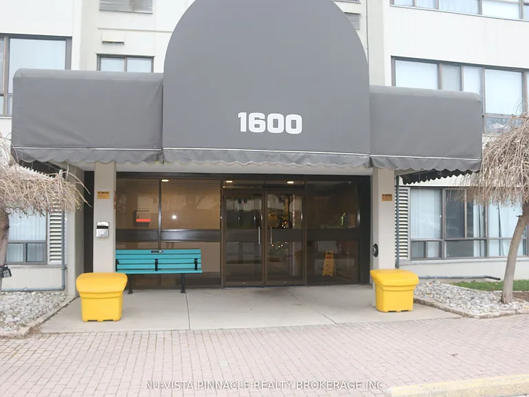 1600 Adelaide St N #704 — Photo 2