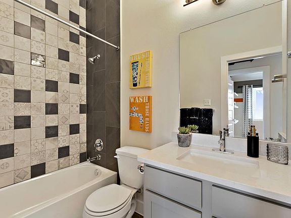4th image of 100 Finstown St #61PEZQ