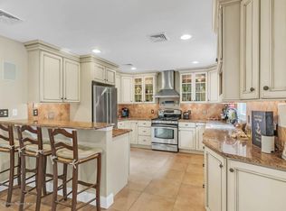 28 Locust Ave, Fair Haven, NJ 07704