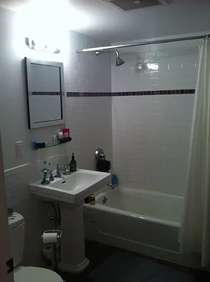 Rented by Ozymandius Realty | media 2