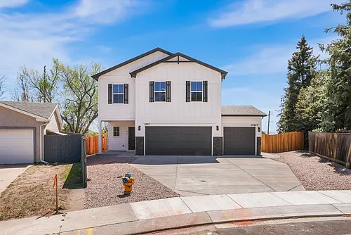 3727 Lander Ln Photo 1