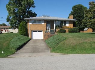 130 Wyndfield Dr, Mount Pleasant, PA 15666