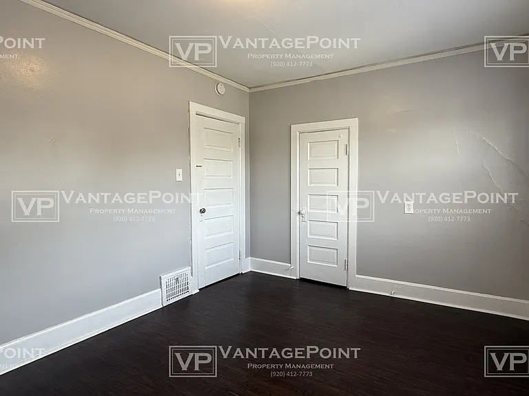 813 N Broadway — Photo 11