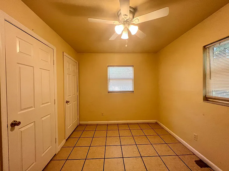 2908 Garfield St — Photo 12